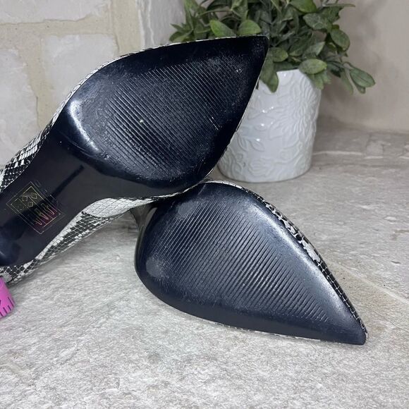 Aldo Snakeprint Pointed Toe scalloped Heels sz 11 - Picture 9 of 9